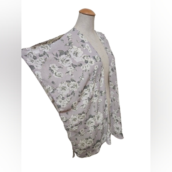 David Young One Size EUC Cold Shoulder Kimono - Picture 3 of 7